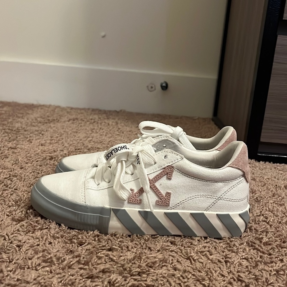 Off white low top sneakers